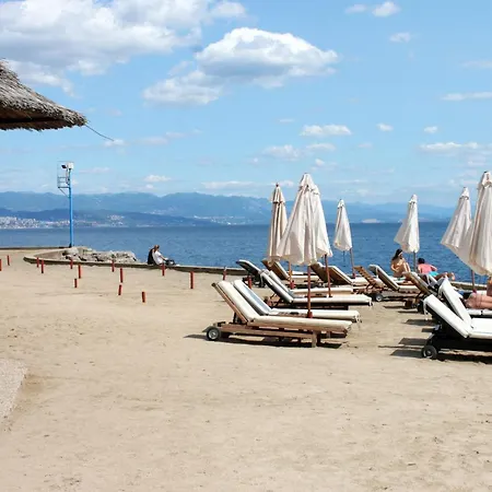 شقة Family-friendly With Swimming Pool - 7916 *