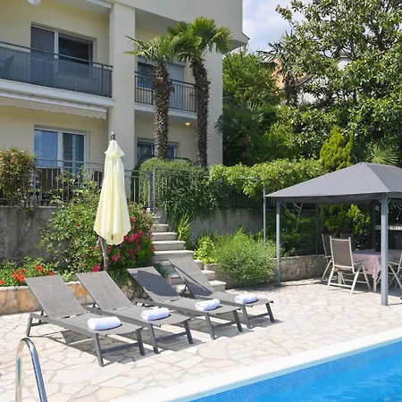 Family-friendly With Swimming Pool - 7916 Apartment Opatija