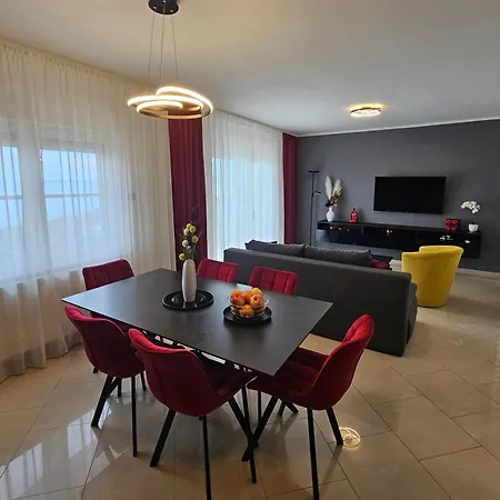 Family-friendly With Swimming Pool - 7916 Apartment Opatija