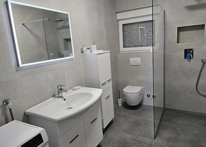 Apartment Family-friendly With Swimming Pool - 7916 Opatija