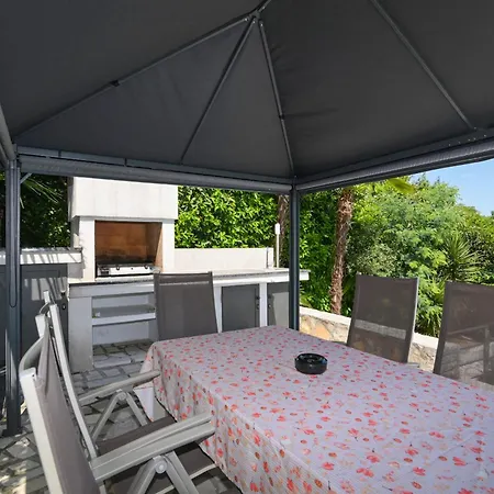 Family-friendly With Swimming Pool - 7916 Οπατία