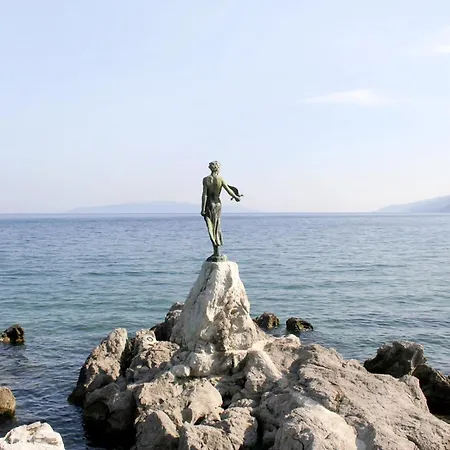 Family-friendly With Swimming Pool - 7916 *